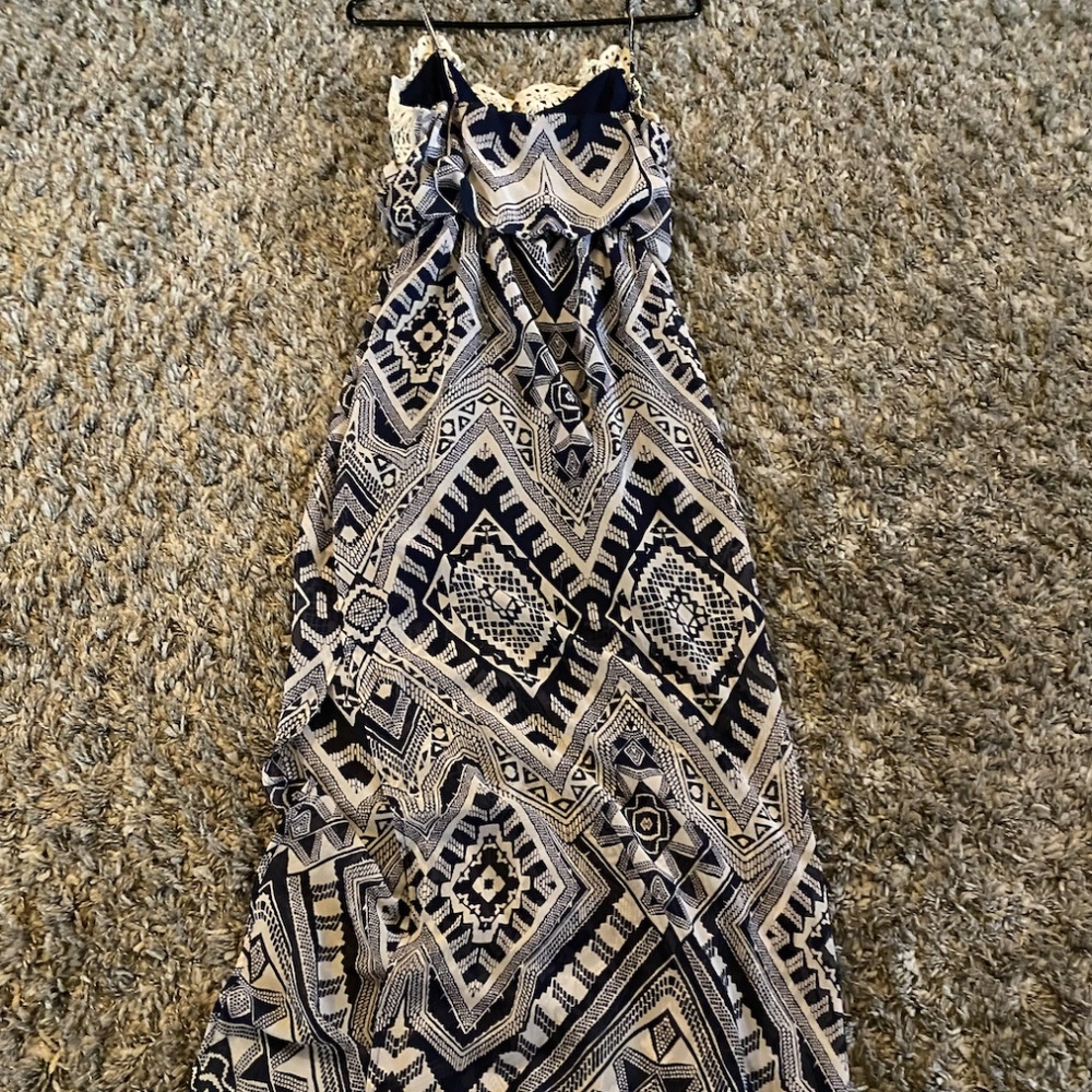 Maxi Dress - Picture 2 of 3